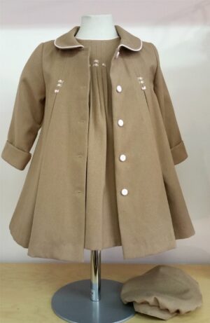 Klänning och kappa Shirley