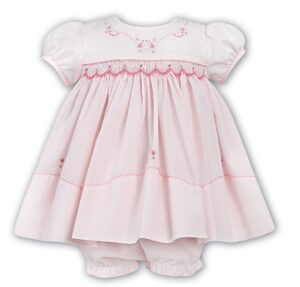 Rosa finklänning med mamelucker